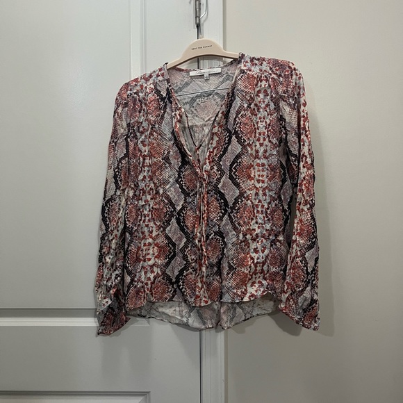 Lovers + Friends White Snakeskin Keyhole Blouse Size Large $128 - Picture 2 of 6